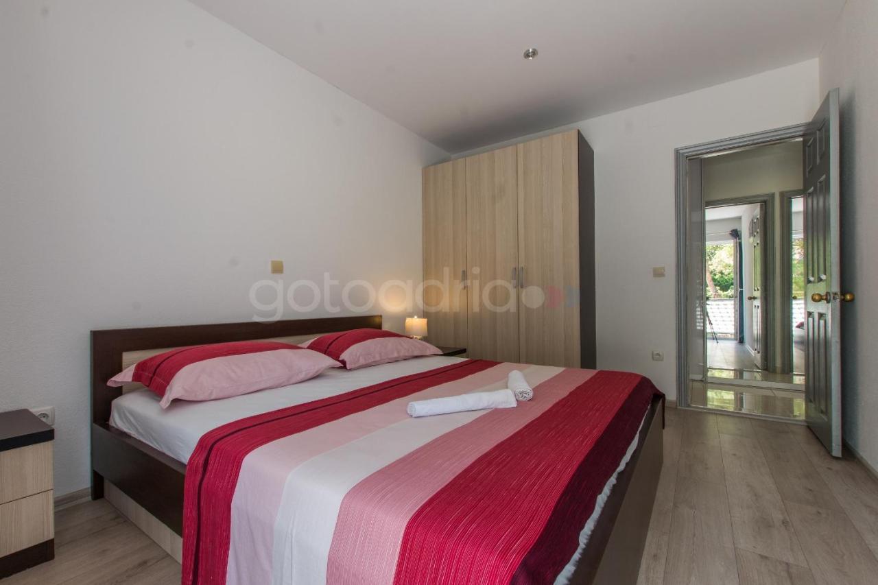 Apartment Vesna With Balcony & Free Parking Makarska Extérieur photo
